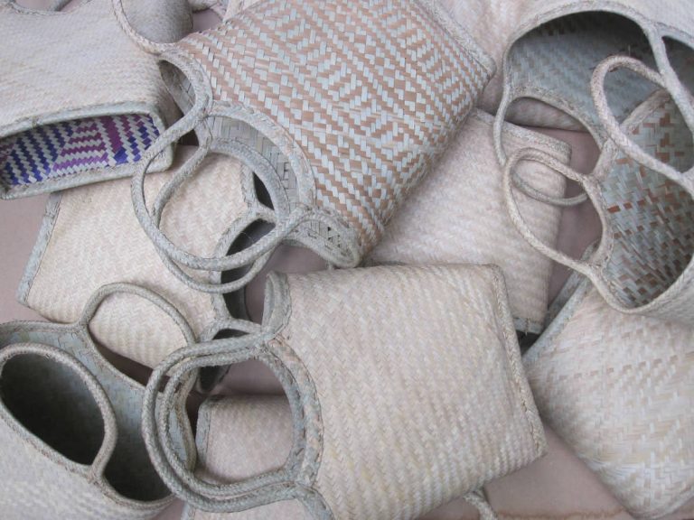 Natural Design tote bags done at individually crafted in the Masasi area using traditional techniques, African Palms