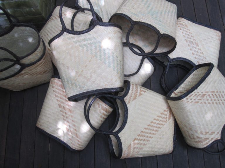 New! Natural Trim crafted tote bag